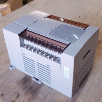 73122 - CLP (Controlador Lógico Programável) Torno HUNTER